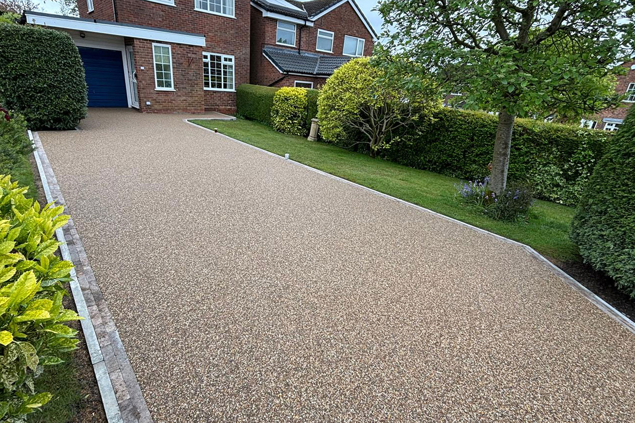 ne of the main advantages of resin driveways is their permeability, which allows rainwater to drain through the surface rather than pooling on top.  